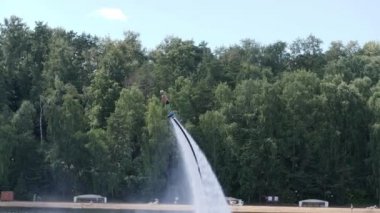 Su üzerinde flyboard üzerinde Hydroflight