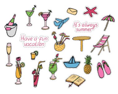 Büyük bir plaj partisi çıkartması seti. Kokteyllerin ve plaj niteliklerinin temsili: sandalye, parmak arası terlikler, masa, kitap, şemsiye, denizyıldızı, meyve, kağıt tekne. El çizimi renk karalama biçimi.