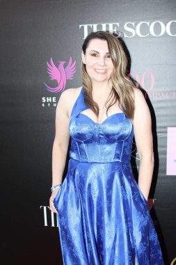 Hollywood, CA - 11 Eylül 2025: Hollywood, Kaliforniya 'daki St. Felix' te düzenlenen Fenix TV Hediye Suiti için kırmızı halı teslimatı.