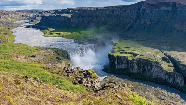 Beautiful Hafragilsfoss Waterfall Canyon Jokulsargljufur National Park North Iceland — Stock Photo, Image