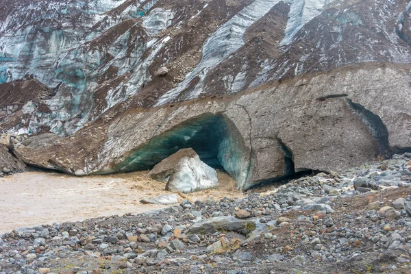 Uitzicht Geweldige Vatnajokull Gletsjer Ontleend Aan Een Blauwe Gletsjerijs Lopen — Stockfoto