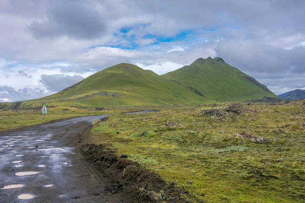 Landmannalaugar People Zwembaden Een Uitgestrekt Gebied Van Verbluffende Schoonheid Het — Stockfoto