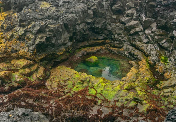 Brimketill Naturally Carved Pool Lava Beach Reykjanes Penninsula Iceland — Stock Photo, Image