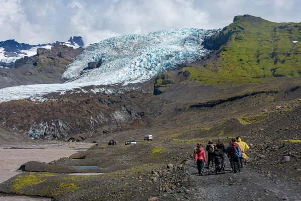 Vatnajokull Icelândia Julho 2018 Grupo Turistas Fazendo Uma Caminhada Glaciar — Fotografia de Stock