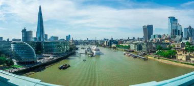 Tower Bridge'den Thames ve Güney Londra