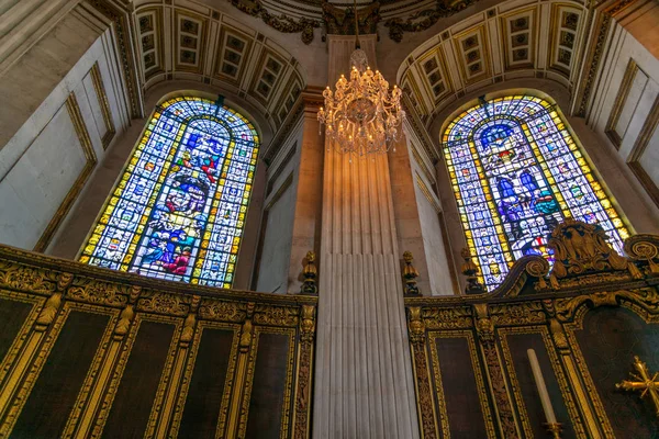 Dentro de la famosa Catedral Angélica de San Pablo, Londres —  Fotos de Stock