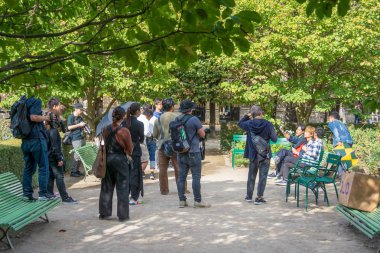 Paris'in merkezindeki Kraliyet Sarayı