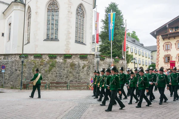 Feestelijke Marching Band en parade vieren Pinksteren — Stockfoto