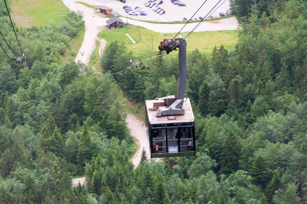 Dachstein Cable Car leading to the Five Fingers — Stock Photo, Image