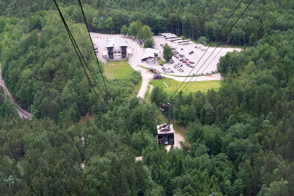 Dachstein Cable Car leading to the Five Fingers — Stock Photo, Image