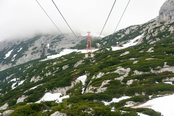 Dachstein Teleferik Beş Parmak giden — Stok fotoğraf