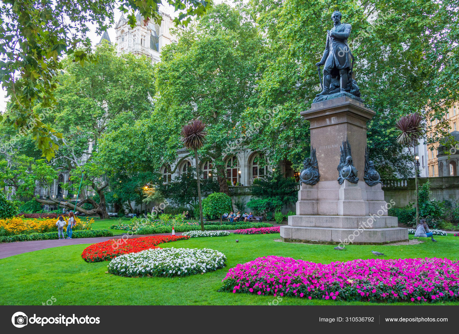 Whitehall gardens by the Thames in London Stock Editorial Photo © dnaveh 310536792