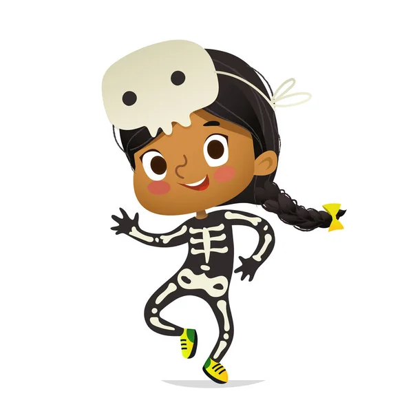Skeletom kostüm ve kafatası maskesi dans giyen Afrikalı-Amerikalı kız. Dans ve gülerek Halloween kılık kız çocuk. Vektör. Cadılar Bayramı partisi, davetiyeler, web, maskot için karakter. İzole — Stok Vektör