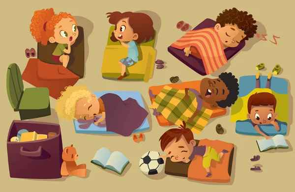 Детский сад: Векторная иллюстрация детского сна. Дети дошкольного возраста спят на кровати, подружка сплетница. Маленькая детская мечта в спальне. Ежедневное расписание детских групп — стоковый вектор