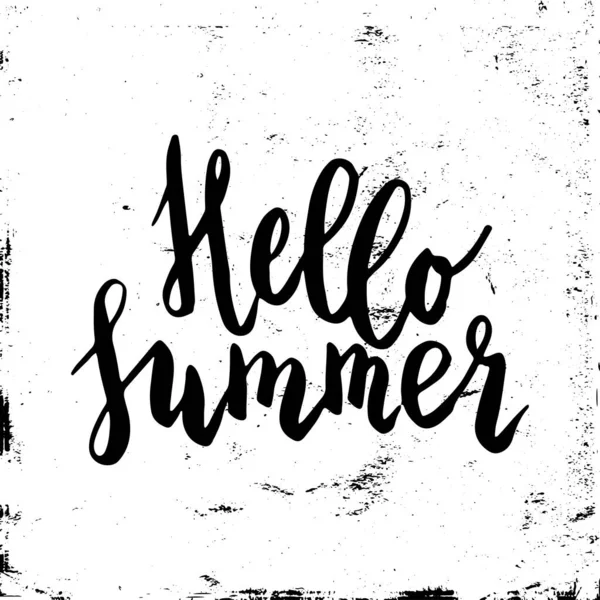 Handgeschriebener Hello Summer Schriftzug Mit Grunge Textur Isoliert Auf Weiß — Stockvektor