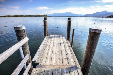 Chiemsee Gölü Bavyera denizin olarak da bilinir, bir muhteşem yaz gün, Almanya.