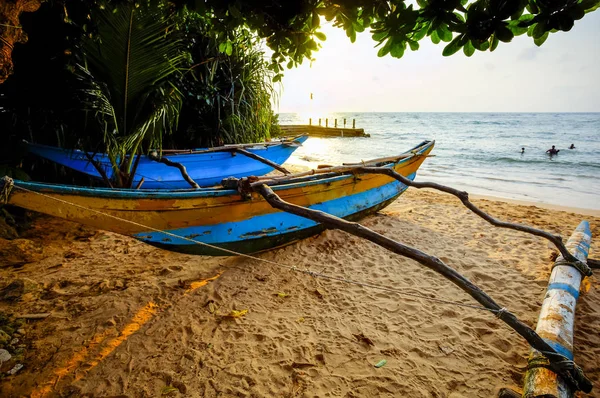 Hikkaduwa batımında, Sri Lanka görülen Beach. 