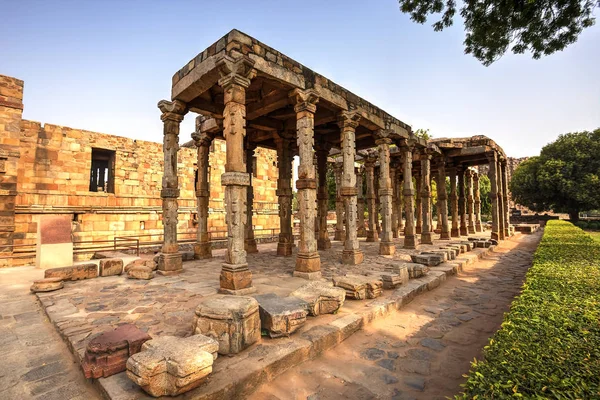 Qutub Minar Complex Collection Monuments Buildings Delhi Sultanate Mehrauli Area — Stock Photo, Image