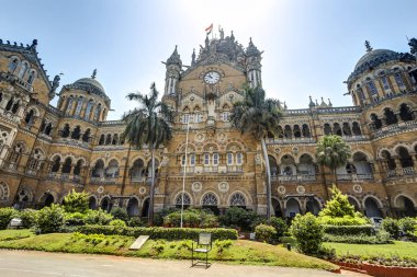 Nda Shivaji Terminus (eskiden Victoria Terminus) önünde tarihi Tren İstasyonu ve bir UNESCO Dünya Miras Listesi Mumbai, Maharashtra, Hindistan.