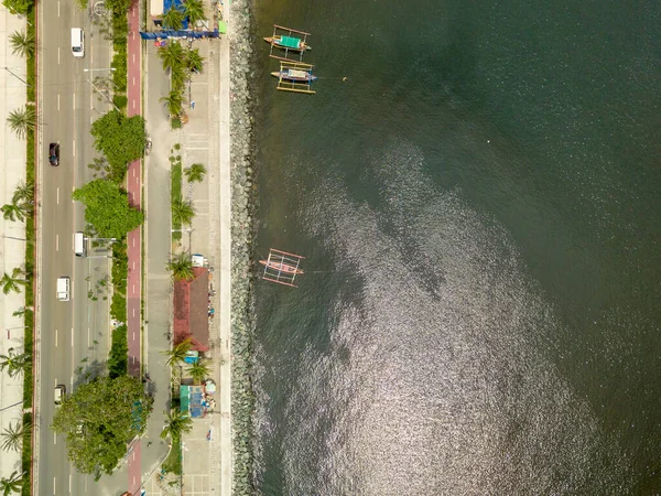 Roxas Boulevard Calçadão Vista Superior Baía Manila Alguns Barcos Passeio — Fotografia de Stock