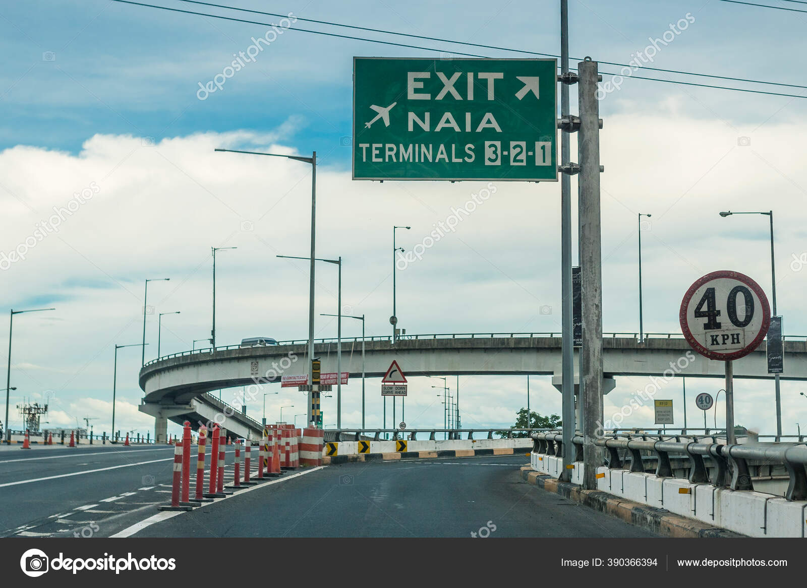 フィリピン マニラのメトロ パサイ 2020年7月 スカイウェイからNaia