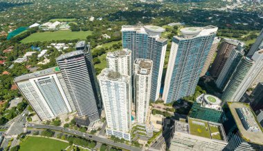 Bonifacio Global City, Taguig, Metro Manila - Bonifacio Kalesi 'ndeki lüks konutlar, pek çok gezgin ve zengin yerlinin evi.
