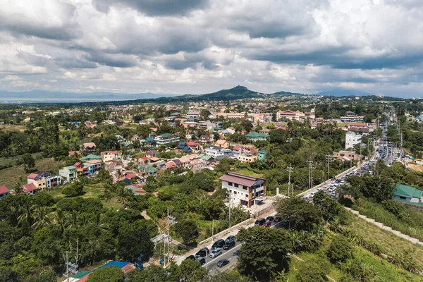 Aérea Casas Residenciales Tagaytay Con Parque Del Pueblo Cielo Detrás — Foto de Stock