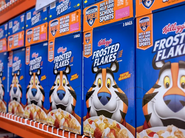 Manila Philippines Sept 2020 Popular Kellog Frosted Flakes Utstilt Hylle – stockfoto