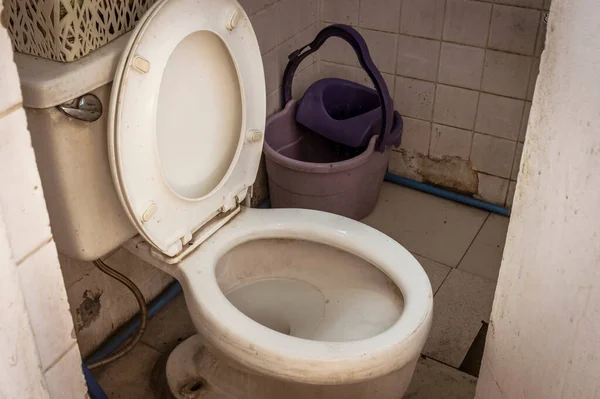 Filthy Toilet Bowl Unsanitary Small Restroom Stained White Tiles — Stock Photo, Image