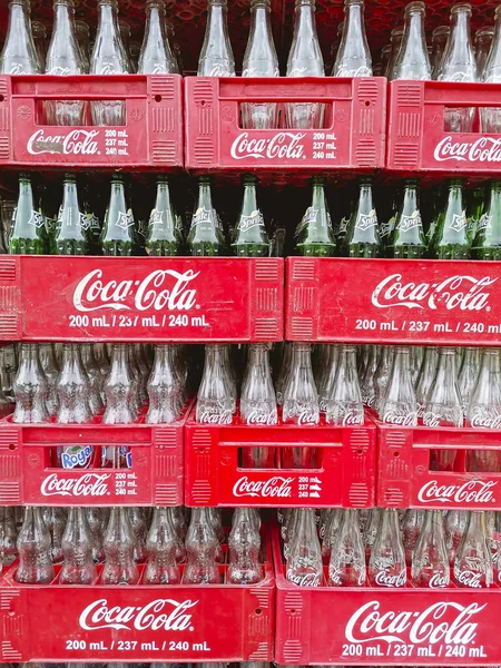 Manila Filipinas Octubre 2020 Cajas Botellas Vacías Coca Cola Sprite — Foto de Stock