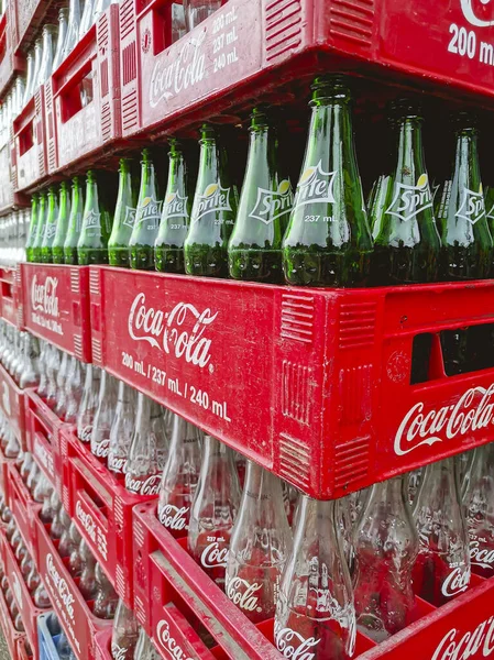 Manila Filipinas Outubro 2020 Casos Garrafas Vazias Coca Cola Sprite — Fotografia de Stock