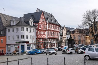 BOPPARD, RIJNLAND-PALTS/GERMANY - MARCH 15, 2018: Beautiful historic half-timbered houses in the town center