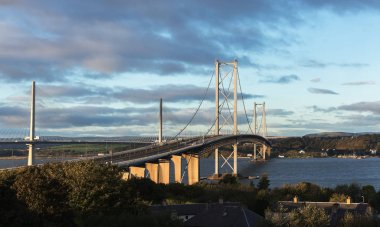 İskoçya, İngiltere'de güzel modern köprü görünümü