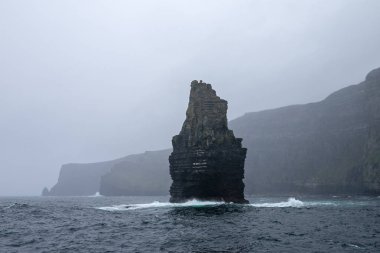 Atlantik kıyısındaki Moher kayalıkları, İrlanda