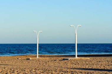 Kış duş plajda, İspanya