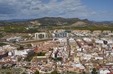 Sagunto Kalesi'nin eski ortaçağ duvarları