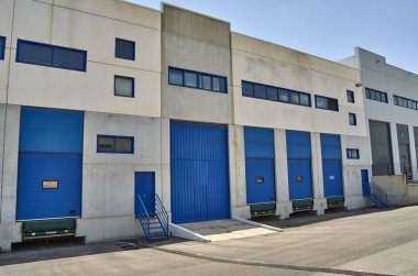 Dış endüstriyel depo
