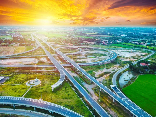 Vista Aérea Una Intersección Carreteras Masivas Carretera Transporte Urbano Carretera — Foto de Stock