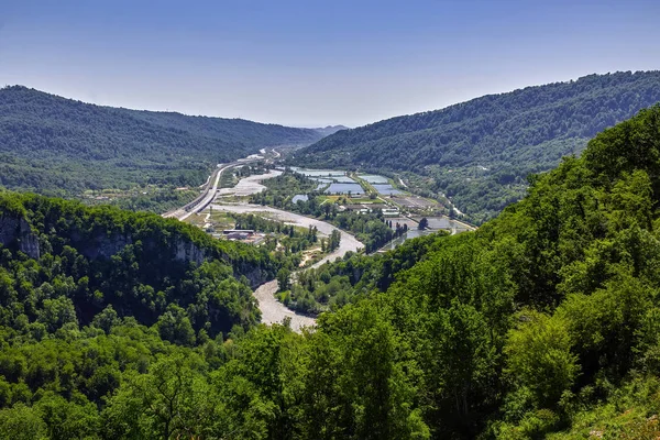 Sochi Kafkasya Dağlarında Akhshtyr Gorge — Stok fotoğraf