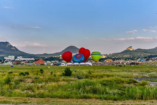 Zheleznovodsk Pertunjukan Udara Hot Balon Udara Naik — Stok Foto