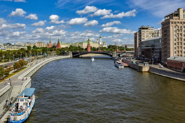 Moskou Rusland Augustus 2018 Moskva Rivier Embankment Infrastructuur Van Stad — Stockfoto