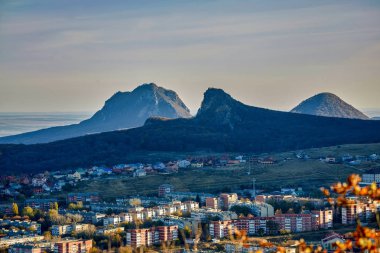 Kuzey Kafkasya. Mount Scabby görüntüleyin. Lermontov'un şehir