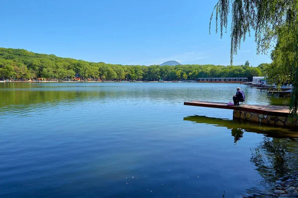 Zheleznovodsk Stadspark Parkmeer Landschapsontwerp — Stockfoto