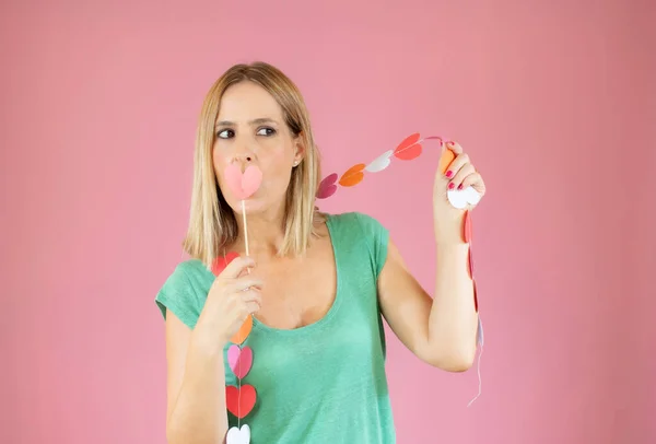 Studio Portrait Pretty Blond Woman Wearing Ribbon Hearts Her Neck — Stock Photo, Image