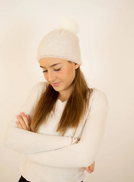 Mooi Meisje Winter Portret Glimlachend Meisje Warme Kleren — Stockfoto