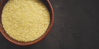 Bulgur bir tahıl yemektir. Üstten görünüm