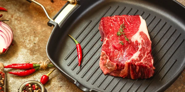 Carne Asada Parrilla Con Especias Trozo Carne Vista Superior Con — Foto de Stock