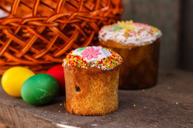  Paskalya kek ve Paskalya yumurtası. Gıda arka plan