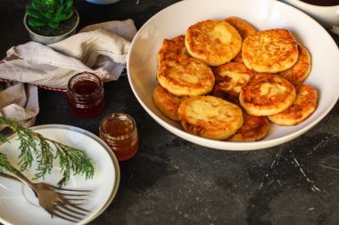 çikolata (cheesecakes) ile peynir kek krep. Gıda arka plan