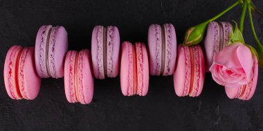 Macaron, pastel renkli, tatlı kek (doğal macaroons). TopCopy alanı. Gıda arka plan